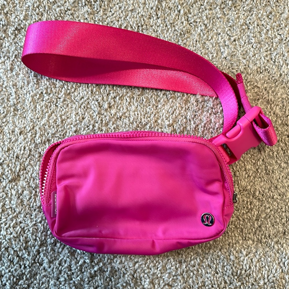 Lululemon sonic pink belt bag